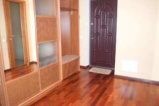 Апартаменты KyivStay Pochaynynska Apartment Киев Апартаменты с балконом-14