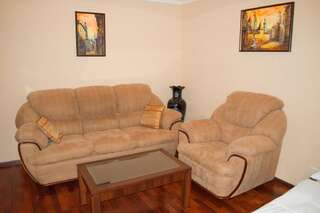 Апартаменты KyivStay Pochaynynska Apartment Киев Апартаменты с балконом-19