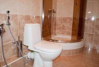 Апартаменты KyivStay Pochaynynska Apartment Киев Апартаменты с балконом-5