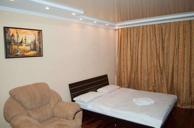 Апартаменты KyivStay Pochaynynska Apartment Киев-3